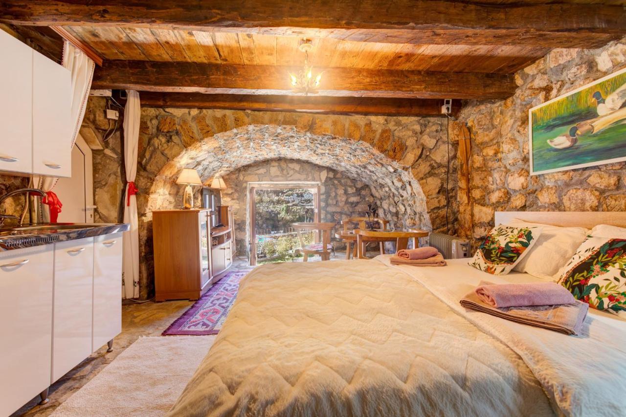 Holiday Home Pavle Rijeka Crnojevića エクステリア 写真